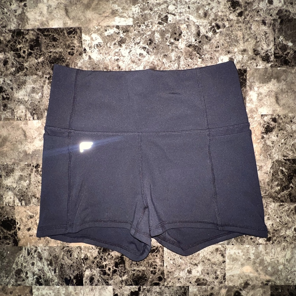 FABLETICS OASIS PURE-LUXE HIGH-WAIST BIKER SHORT BLACK COLOR SIZE SMALL EUC - Picture 4 of 7